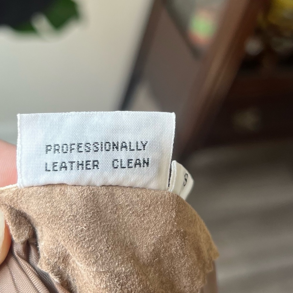 Vintage Suede Open-Front Women's Jacket in Light Tan - Picture 5 of 5